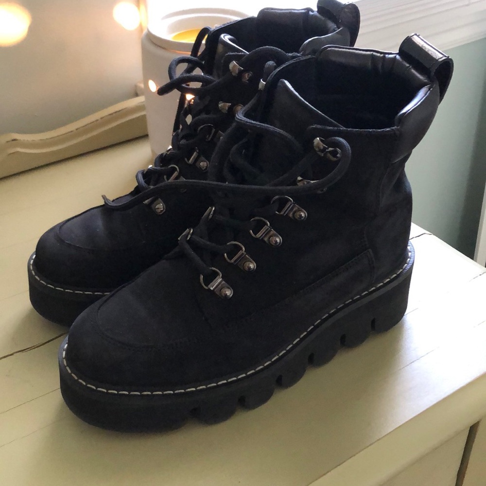 Platform boots